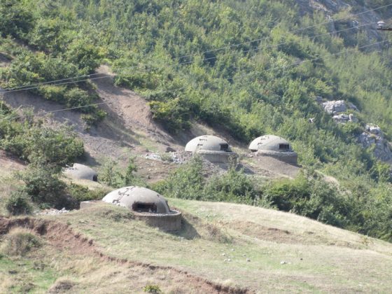 Este país da Europa conta com impressionantes 176 mil bunkers; saiba o motivo (Foto: Wikimedia Commons)