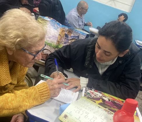 Natural de Piranguçu (MG), ela nunca teve a chance de estudar quando criança (Foto: Arquivo Pessoal)