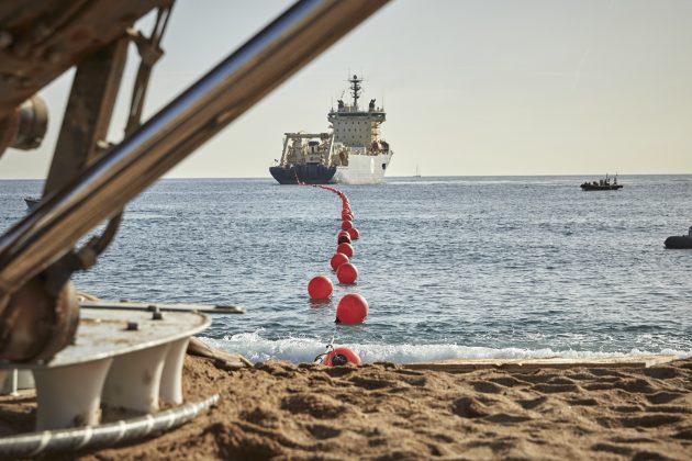 A Meta anunciou um projeto ambicioso para conectar cinco continentes com uma rede de cabos submarinos. O Waterworth, como foi batizado, promete ser o maior sistema de conectividade do mundo, com aproximadamente 50 mil km de cabos (Foto: Divulgação/Meta)