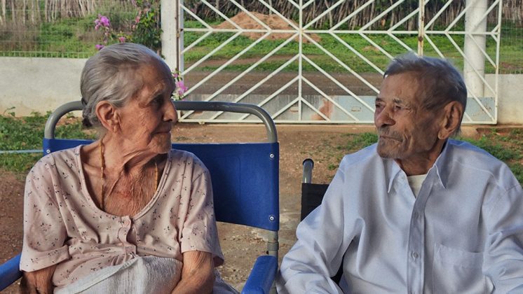 Juntos há 84 anos, casal brasileiro ostenta o recorde do casamento mais longo atualmente (Foto: Guinness World Records)