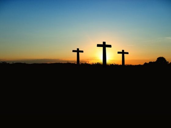 "Dois pregos foram encontrados e, segundo estudos recentes, esses pregos podem ter sido usados durante a crucificação de Cristo." (Imagem: pixabay)