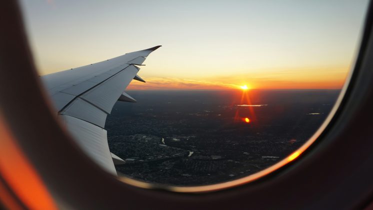 "Eles tentaram movê-la, mas não conseguiram passar pelo corredor", relatou à emissora australiana Nine News (Foto: Unsplash)