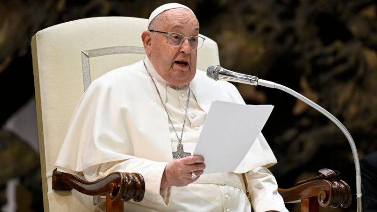 O estado de saúde do Papa Francisco continua inspirando preocupação (Foto: X)