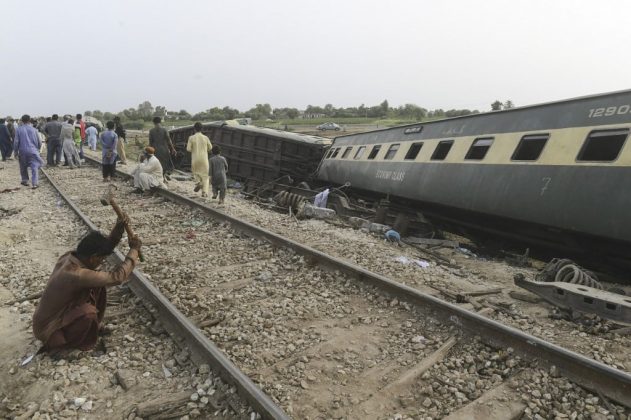 O sequestro aconteceu na terça-feira, 11, quando o trem Jaffer Express, que transportava cerca de 450 passageiros de Quetta para Peshawar, foi atacado por militantes enquanto passava por um túnel (Foto:X)