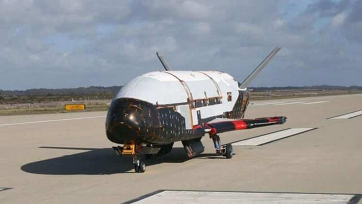 O retorno do X-37B ocorre em um momento de crescente competição no setor espacial (Foto: X)