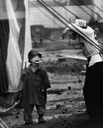 A imagem faz parte da série "Circus" de Bruce Davidson. (Imagem: reprodução instagram)