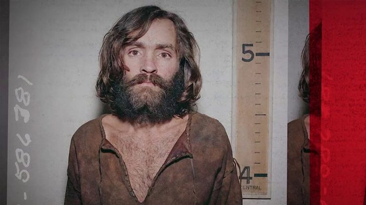 Um novo documentário da Netflix sobre Charles Manson está despertando intensas discussões ao trazer uma abordagem diferente sobre os crimes cometidos por ele e seus seguidores (Foto: X)