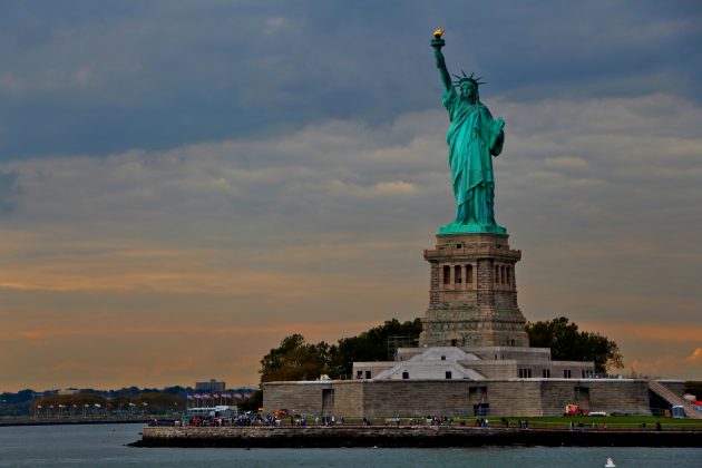 Ele fez um convite simbólico a pesquisadores e cientistas americanos que se sentem perseguidos, dizendo que a França estaria pronta para acolhê-los (Foto: Unsplash)