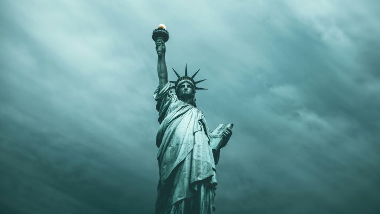 A Estátua da Liberdade, como lembra o parlamentar, foi enviada pelos franceses aos Estados Unidos em 1884, como sinal de amizade e para celebrar os 100 anos da independência americana (Foto: Unsplash)