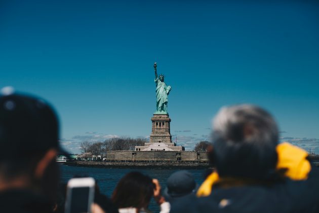 Então talvez seja melhor que volte para casa”, afirmou Glucksmann, durante discurso público no último fim de semana (Foto: Unsplash)