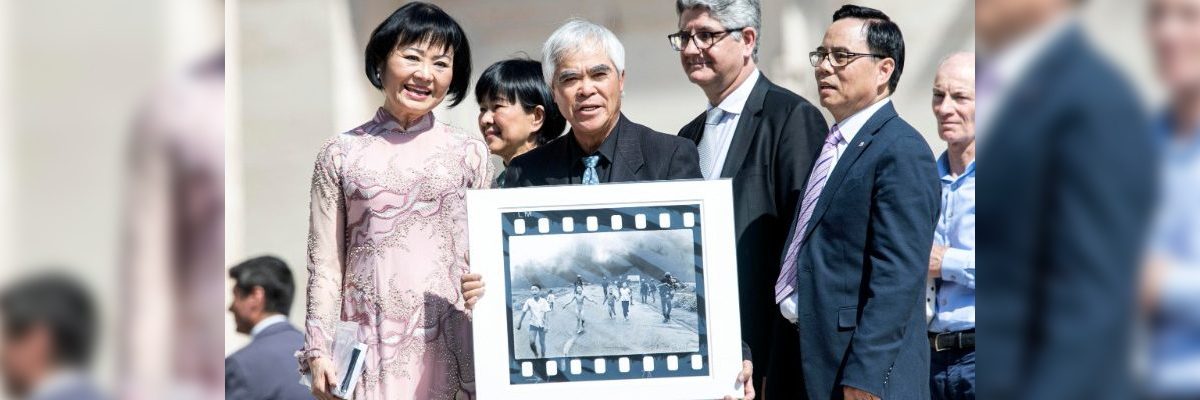 Ela escapou com ferimentos e um quadro grave de desnutrição. Seu nome de nascimento, Bui Thi Thanh Khiet, foi substituído (Foto: X)
