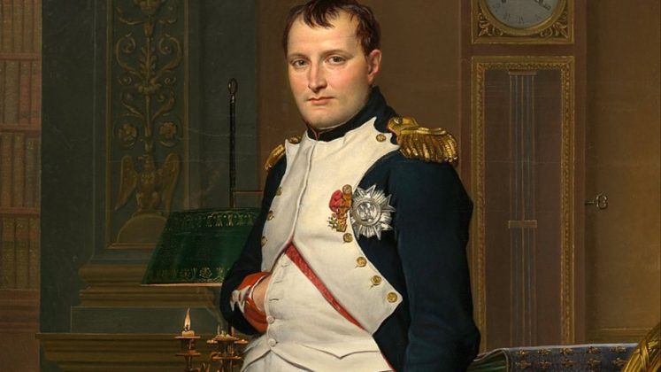 O leilão, realizado em Fontainebleau e organizado pela casa Osenat, chamou atenção justamente pelo valor simbólico do conteúdo (Foto: X)
