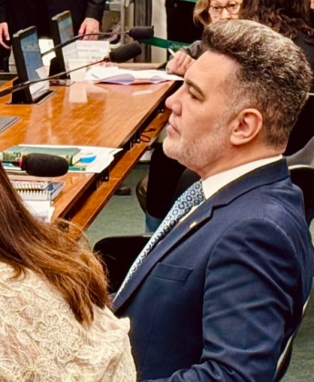 A proposta ainda será analisada pelo Senado. (Imagem: reprodução Instagram)