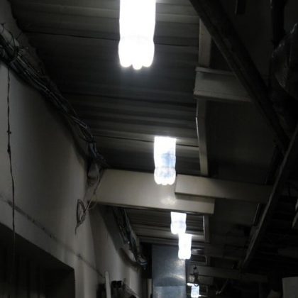 "Comunidades sem acesso à energia adotaram rapidamente a ideia." (Imagem: reprodução Instagram)