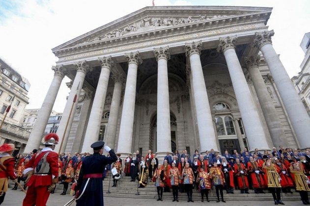 Entre os eventos está uma recepção no Palácio de Buckingham para cerca de 50 veteranos da Segunda Guerra, além de uma celebração a bordo do HMS Belfast, navio que participou do conflito e hoje está ancorado no rio Tâmisa (Foto: X)