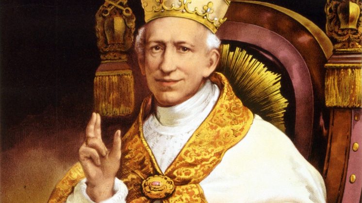 Tinha formação em filosofia, teologia e direito, além de longa trajetória como diplomata do Vaticano (Foto: X)