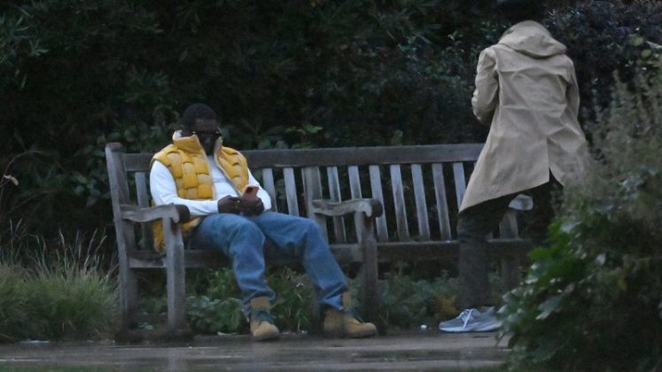 Um dos nomes mais poderosos da música norte-americana, o rapper e produtor Sean Combs — conhecido como Diddy — está no centro de um escândalo que tem revelado detalhes perturbadores nos tribunais dos Estados Unidos (Foto: X)