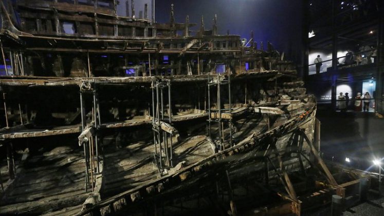 Mais de cinco séculos após afundar durante um confronto naval, o navio Mary Rose voltou a chamar a atenção do mundo — desta vez, com um título inédito no Guinness World Records (Foto: X)