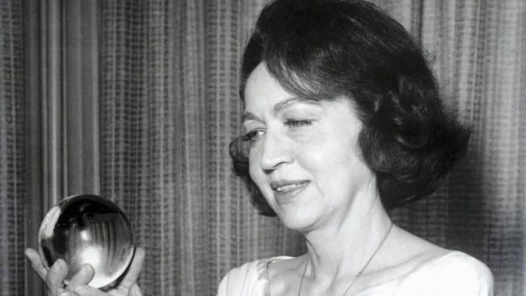 Uma previsão feita há mais de meio século pela médium norte-americana Jeane Dixon voltou a circular nas redes sociais e fóruns de teorias conspiratórias com a proximidade de 2025 (Foto: X)