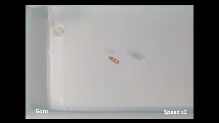 A propulsão é gerada por uma reação química entre ácido cítrico e bicarbonato de sódio, que libera gás carbônico e impulsiona o equipamento por meio de um líquido seguro para o meio ambiente (Foto: X)