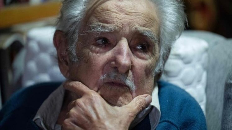 A confirmação de que o quadro era terminal foi feita pela esposa e companheira de militância, Lucía Topolansky, em entrevista recente ao jornal La Diaria (Foto: X)