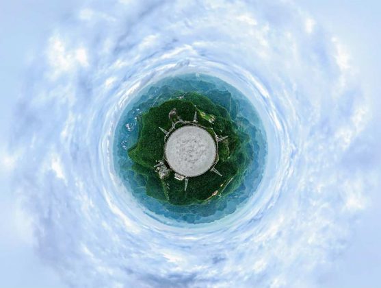 A pesquisa, publicada na revista Science Bulletin, foi conduzida por meio do Telescópio Esférico de Abertura de Quinhentos Metros (FAST), instalado em Guizhou, e do radar de dispersão incoerente de Sanya (SYISR), ambos na China (Foto: X)